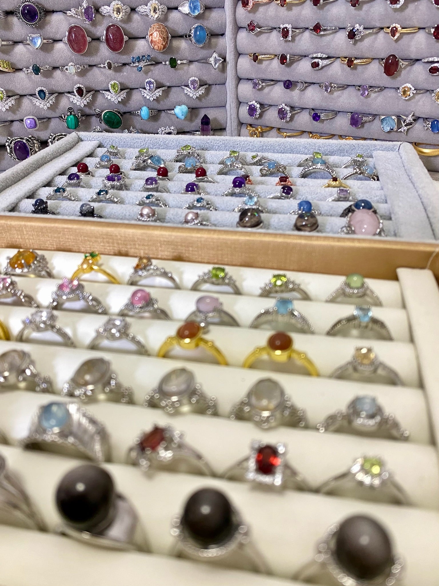 CreateMore Crystal-Live Link/MoMo